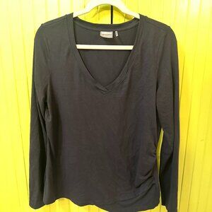 Super soft Athleta top: black, gathered v neck long sleeve